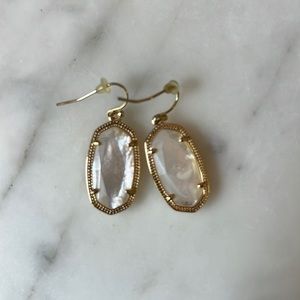 Kendra Scott Elle Gold Drop Earrings in Ivory Mother-of-Pearl